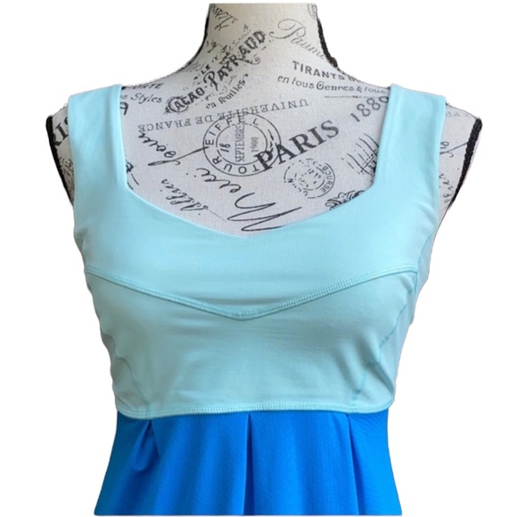 Lululemon Blue Two-Toned Active Tank Top - Picture 4 of 9
